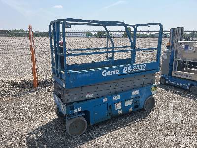 2010 Genie GS2032E Scissor Lift