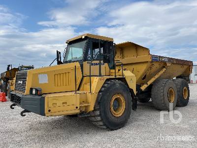 2004 Komatsu HM400-1 Articulated Dump Truck