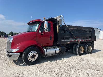2004 International 8600 6x4 6x4 T/A Dump Truck