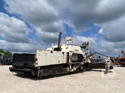 2005 Cedarapids CR562 Asphalt Paver