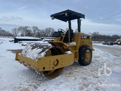 2000 Cat CS-433C Smooth Drum Compactor