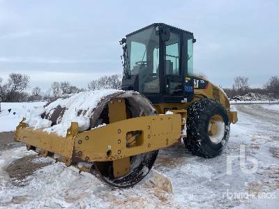 2011 Cat CS56 Smooth Drum Compactor