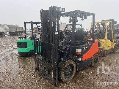 2012 Doosan G30-P-5 5450 lb Cushion Tire Forklift