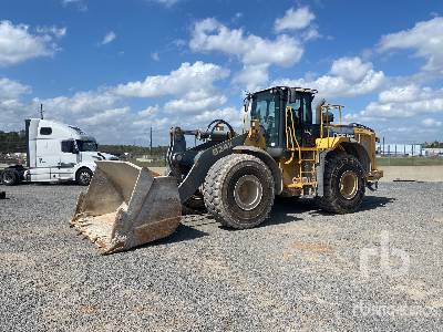 2010 John Deere 824K Wheel Loader