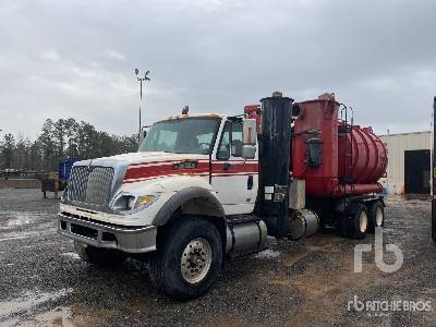 2007 International 7600 6x4 Vacuum Excavator Truck