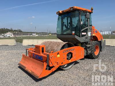 2020 XCMG CV83PDU Smooth Drum Compactor