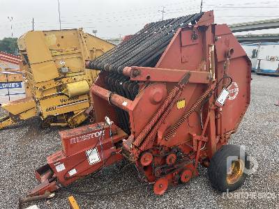 Hesston 5510 Round Baler