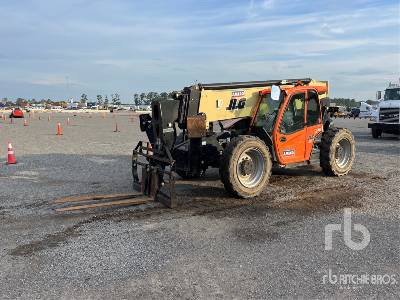 2017 JLG 1055 Telehandler