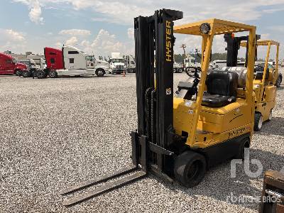 Hyster S30XM 2850 lb Cushion Tire Forklift