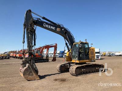 2016 John Deere 245GLC Tracked Excavator