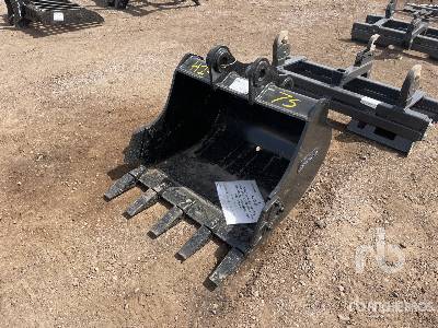 2023 Landhero BKT-31-C30530HD 30 in Mini Excavator Bucket - Fits Cat 305E2 CR, 305.5E2 CR, 306E2 (Unused)