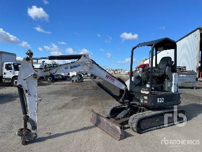 2015 Bobcat E32 Mini Excavator