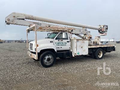 2002 Altec AA650L 54 ft on 2002 GMC 7500 4x2 Bucket Truck