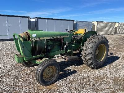 1981 John Deere 2640 2WD Tractor
