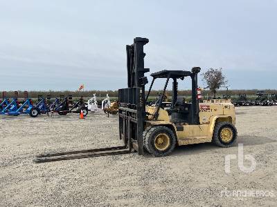 2001 Hyster H155XL2 14450 lb Diesel Pneumatic Tire Forklift