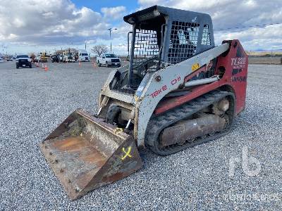 2012 Takeuchi TL230 Compact Track Loader