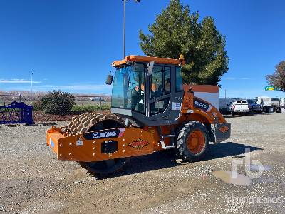 2017 XCMG CV83PD Smooth Drum Compactor