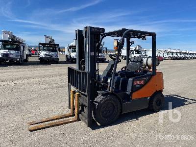 2013 Doosan G30P-5 Plus 5400 lb LPG Pneumatic Tire Forklift