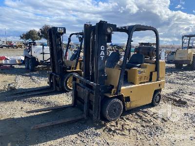 Cat T70D 7000 lb LPG Pneumatic Tire Forklift