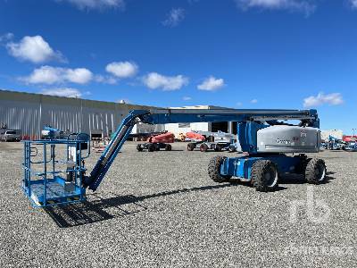 2013 Genie Z-80/60 4WD Diesel Articulating Boom Lift