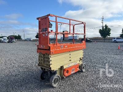 2015 JLG 2632ES Electric Scissor Lift
