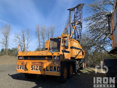 1981 Link-Belt HC218A 100 ton 8x4x4 Lattice-Boom Truck Crane