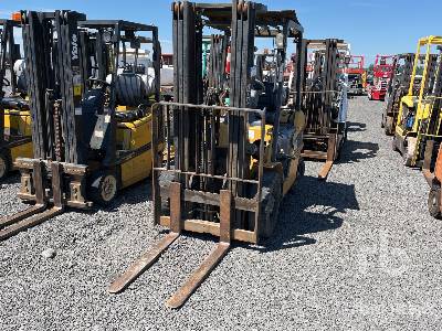 2006 Cat P5000 Pneumatic Tire Forklift