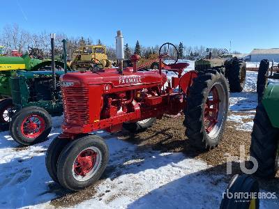 1943 Farmall H 2WD Narrow Front Antique Tractor