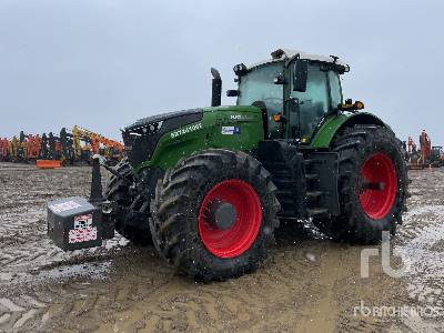 2017 Fendt 1038 4WD Tractor