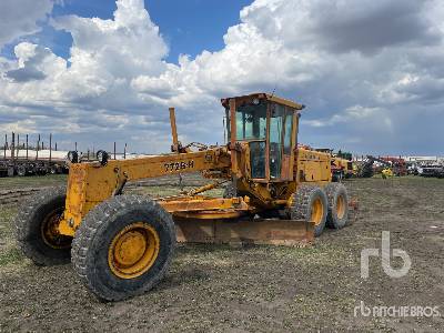 1990 John Deere 772BH AWD Motor Grader