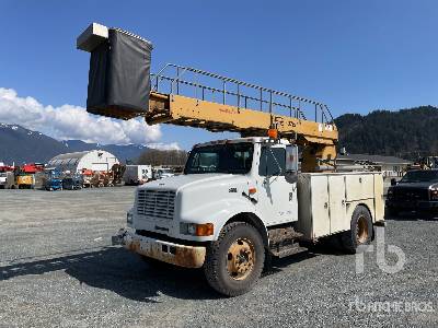 2000 Commercial Body Builders Ltd. 37 EH on 2001 International 4700 4x2 Cable Placer Bucket Truck