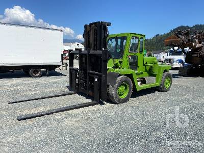 1979 Clark C500Y300DC 30000 lb Diesel Pneumatic Tire Forklift