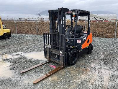 2015 Doosan G30E-5 5450 lb Pneumatic Tire Forklift