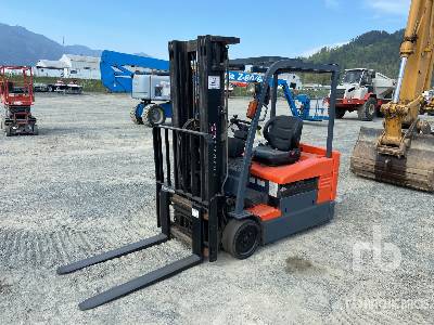 2005 Toyota 7FBEU20 3450 lb Electric Forklift