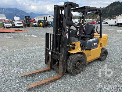2003 Cat GP30K 5300 lb LPG Pneumatic Tire Forklift