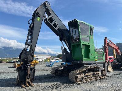 2017 John Deere 2156G Short Wood Log Loader
