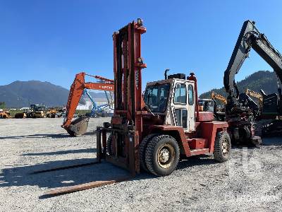 Clark C500Y 20000 lb Diesel Pneumatic Tire Forklift