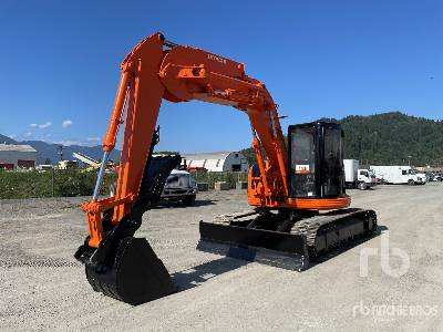 2000 Hitachi EX135UR Tracked Excavator