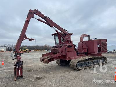 Morbark 248 Crawler Chipper