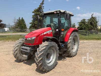 2014 Massey Ferguson 5613 4WD Tractor