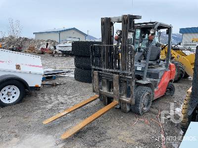 2011 Toyota 8FGU30 5820 lb LPG Pneumatic Tire Forklift