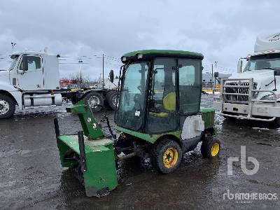 2013 John Deere 1445 4WD Utility Tractor