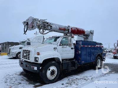 Altec D845A on 2000 Chevrolet C7500 4x2 Digger Derrick Truck