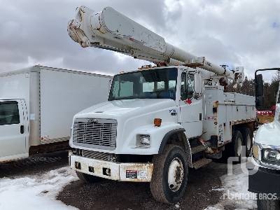 Altec AM855 55 ft on 2002 Freightliner FL80 6x4 Material Bucket Truck (Inoperable)