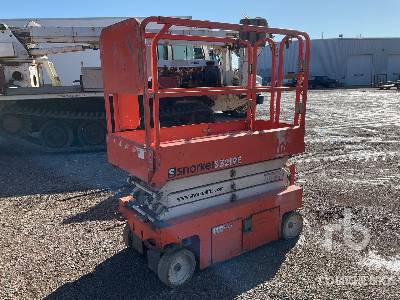 2015 Snorkel S3219E Electric Scissor Lift