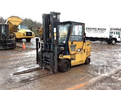2008 Cat 9750 lb Cushion Tire Forklift (Inoperable)