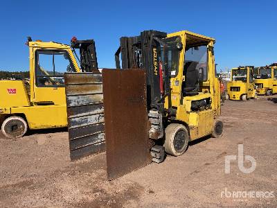 Hyster S80XM-BCS Pneumatic Tire Forklift