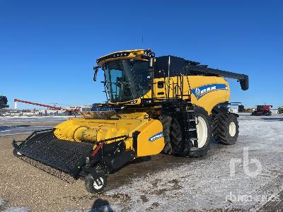 2018 New Holland CX8.80 Combine Harvester