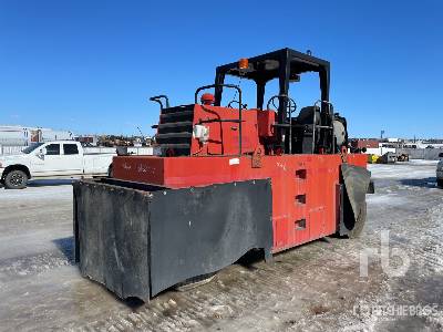 Dynapac CP221 Pneumatic Roller