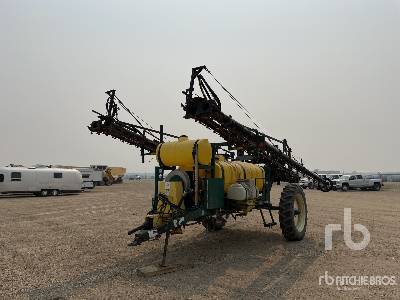 2000 Spray-air 3200 90 ft S/A Pull-Type Sprayer